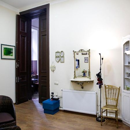 Apartment On Chubinashvili 30 Tbilisi Luaran gambar